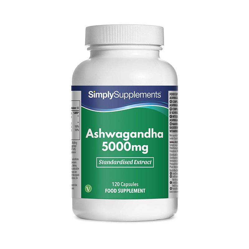 Flacon de compléments alimentaires portant l'étiquette « Ashwagandha 5000mg Simply Supplements », de couleur vert sur fond blanc.
