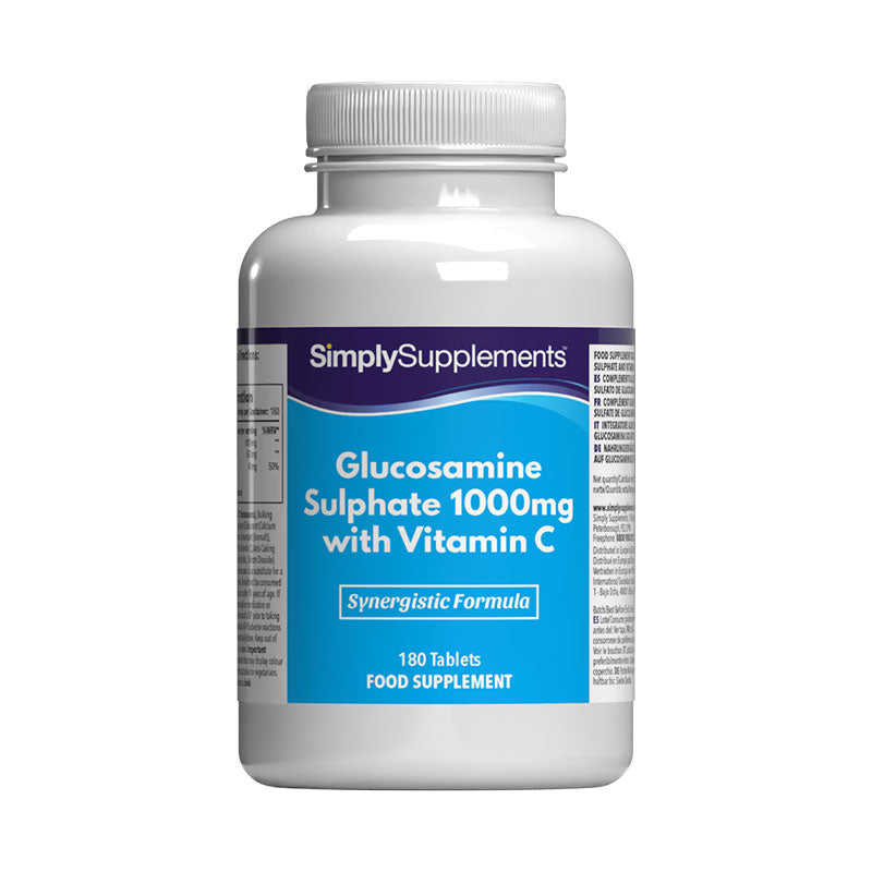 Flacon de compléments alimentaires portant l'étiquette « Glucosamine 1000mg avec Vitamine C Simply Supplements », de couleur bleu clair sur fond blanc.
