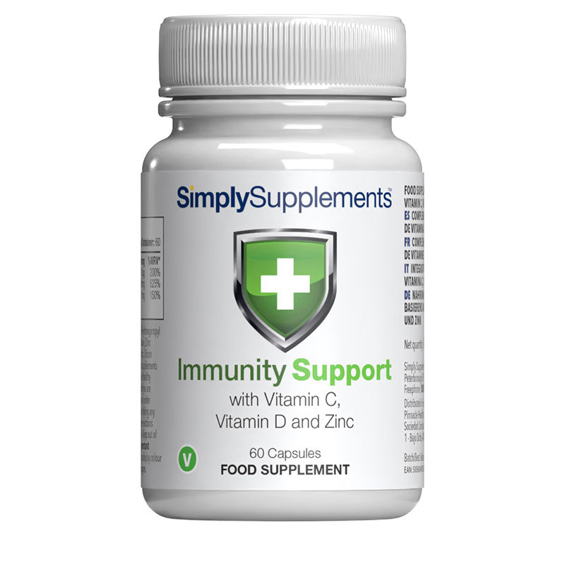 Flacon de compléments alimentaires portant l'étiquette « Soutien Immunitaire avec Vitamine C, Vitamine D & Zinc Simply Supplements », de couleur blanc sur fond blanc.
