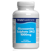 Flacon de compléments alimentaires portant l'étiquette « Sulfate de Glucosamine 1000mg Simply Supplements », de couleur bleu clair sur fond blanc.
